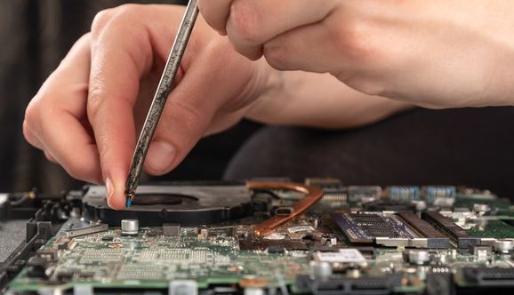 ремонт ноутбуков технически сложен